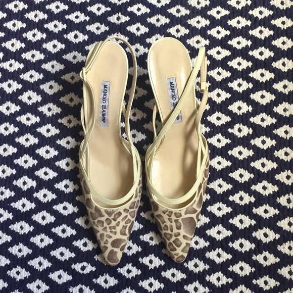 Manolo Blahnik Giraffe printed Calf Hair Slingback - Picture 3 of 7